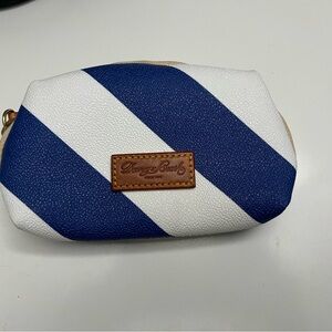Dooney & Bourke Vintage Chevron Navy White Leather  Zipper‎ Small Change Purse